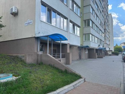 Продаж неж. приміщення без ремонту цоколь у м. Вишневе, Молодіжна, 28а Вишневое