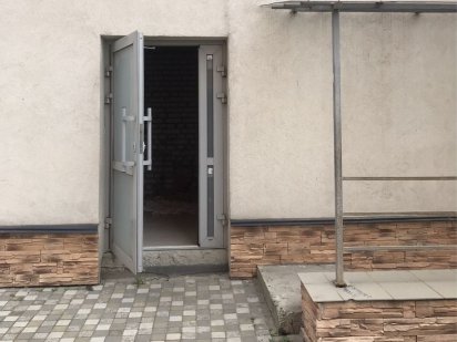 Продам приміщення під ваш бізнес ( манікюр, кав’ярню, розлив води) Вишневое