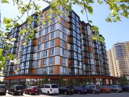 Комерція в центрі Вишневого 1450дол. за м2 Вишневое