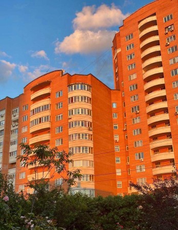 Бровари. Продаж офісного приміщення 114 кв.м. на 1-му поверсі - фото 1