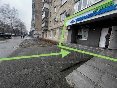 Продаж від власника комерційне фасадне приміщення Бровари Незалежності Бровари