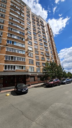 Продаж комерційного приміщення м Вишневе з ремонтом - фото 1