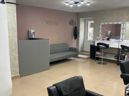 Продається комерційне приміщення і Салон Краси Ивано-Франковск