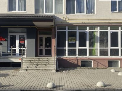 Приміщення вул.Сніжна поруч університету нафти і газу Ивано-Франковск