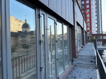 Приміщення в центрі, комерція, Галицька-Кнгяинин,Надрічна Ивано-Франковск