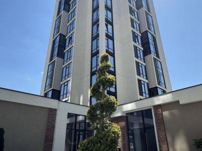 Комерція ЖК Манхеттен 4 нежитлові приміщення різної площі Івано-Франківськ