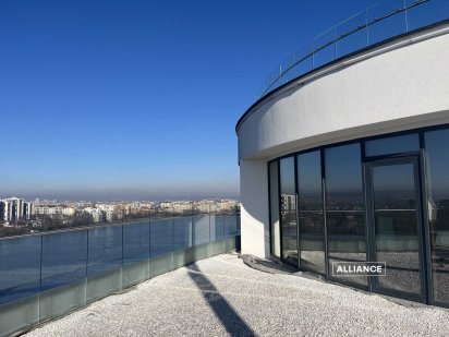 Ексклюзивний пентхаус 213м,  з терасою на міське озеро Івано-Франківськ