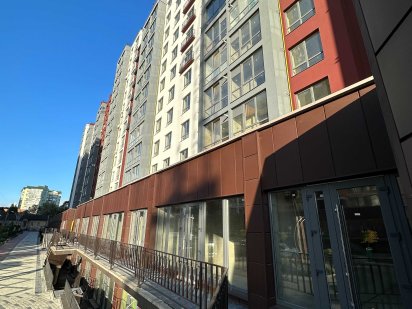 Центр,Здане комерційне приміщення продам,Галицька-Васильянок.Княгинин Ивано-Франковск