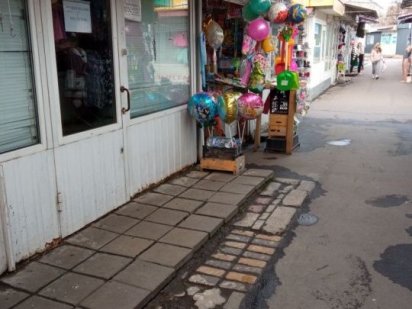 Продам або здам в оренду магазин на Північному ринку 12,4 кв.м. Луцьк