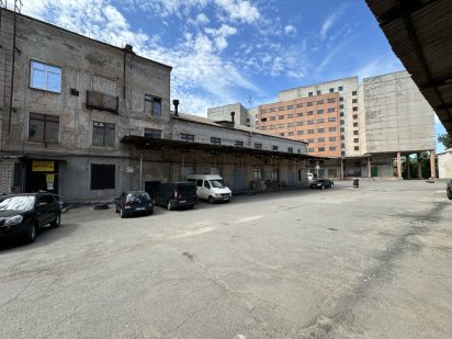 Продам складський комплекс в центрі міста, 3946 м.кв, 135$ м.кв Кривий Ріг