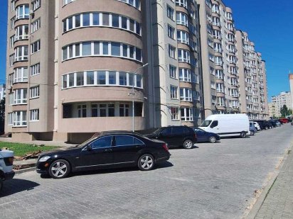 Продаж торгово-офісного приміщення в районі ТРЦ ПортCity Луцьк