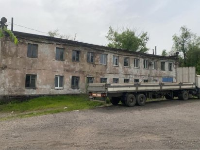 Продам 1/3 здания с прилегающей территорией 200 м2, Югок, Кривой Рог. Кривий Ріг