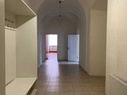 Продаж приміщення на вул. Старозамкова. Поруч Ратуші Івано-Франківськ