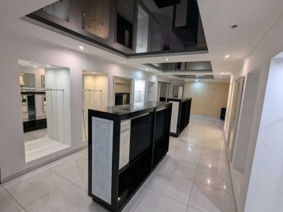 Продам приміщення Короленка, "Злата Плаза" (152 м.кв.) Ровно