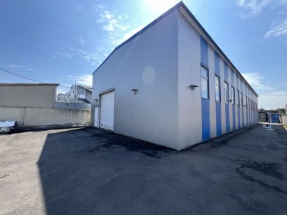 Продам приміщення з земельною ділянкою по вул.Грушевського Ровно