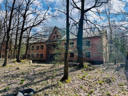 База відпочинку. Ліс, озеро. Суми