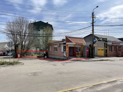 Продаж окремого приміщення з земельною ділянкою Ровно