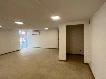 Продаж комерційного приміщення у Парковому містечку Івано-Франківськ