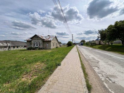 Фасадне ПРИМІЩЕННЯ 351 м² + ЗЕМЛЯ 20 сот. Черновцы