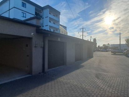 Продаж великого приміщення гаражного типу біля Дастору Ужгород