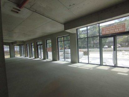 Продається комерційна нерухомість, вул. Сечені
Код: 20101 Ужгород