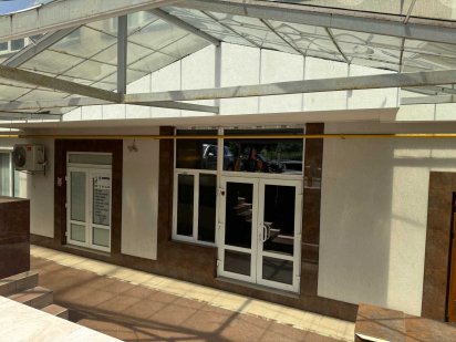 Фасадне приміщення в новобудові Черновцы