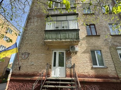 САМЫЙ ЦЕНТР! Продам 50кв.м Фасадное помещение Чернигов