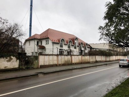 Продаж комерції під клініку,приватну школу,садок Ужгород