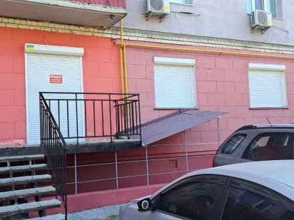 Продам коммерческое помещение улица Старобелоуская Чернигов