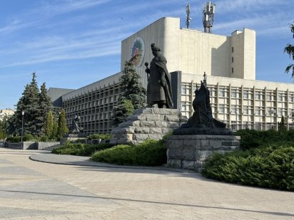 Продаж комерційного приміщення, центр, окремий вхід Черкаси