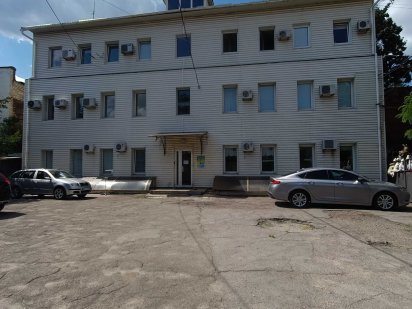 Продам окремостоячу будівлю з діючим бізнесом в центрі Дніпра! Дніпро