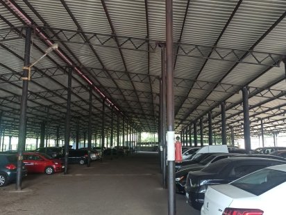 Продам автостоянку, критий майданчик.