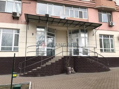 Без % - Комерція Фасад - 217 м2 - Амосова, 4 - 280000 уе. Київ