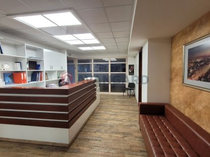 Продам офіс в центрі Дніпра з власною парковкою Дніпро