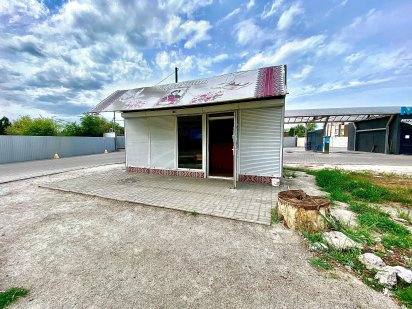 Комерційне приміщення по вул. Заводській. Загальна площа 30 кв м.