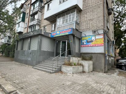 Шосейна/Нікольська р-н Яхт-клубу 95,4 кв.м. фасад  ціна 52 тис.у.о. Николаев