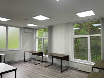 Продаж сучасного офісу в новобудові на вул. Бойківська, 1. Львів