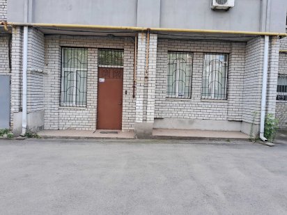 Продам помещение об. пл. 85 кв.м, ул. Космическая р-н Победа 4 Дніпро