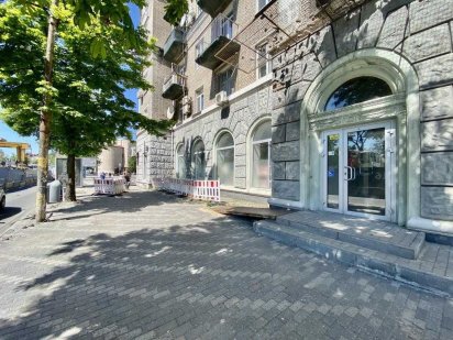 Продажа помещения на центральном проспекте Дніпро