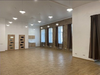 Топ офис 100м2 с паркоместами по пр. Д.Яворницкого 101, окна на красн. Дніпро