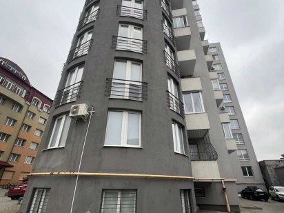 Продаж фасадного приміщення з орендарем по вул. Водогінна, 2а Львов