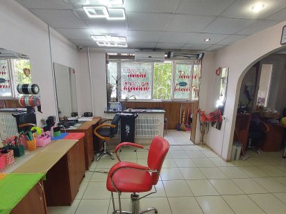 Срочно продам салон-парикмахерскую Роганский жм 25000 Харьков