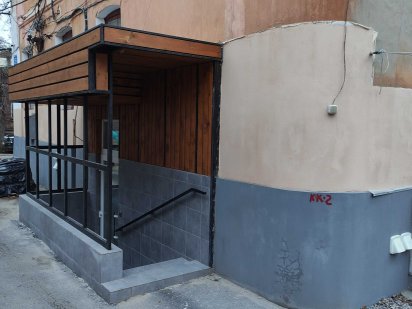 Продажа помещения 80м2 в цокольном этаже пер. Троицкий 10 Харків