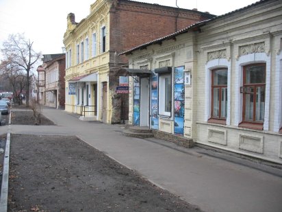 Продам нежитлове приміщення по червоній лінії на 1-му поверсі. Харьков