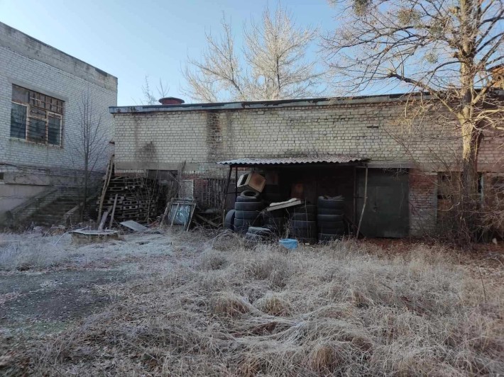 Нежитлові приміщення 450 кв.метрів, з двором  10 хв. М. Холрдна Гора - фото 1