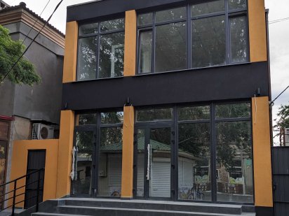 Здам комерційне фасадне приміщення в центрі міста Белгород-Днестровский