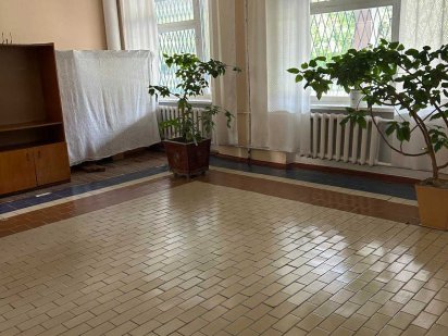 Окремий вхід! В поліклініці! Приміщення 104 м² на вул. Житомирська 85а Бердичев