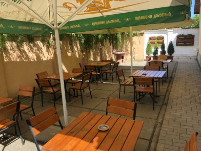 Здам в оренду діючий кафе-магазин Берегово