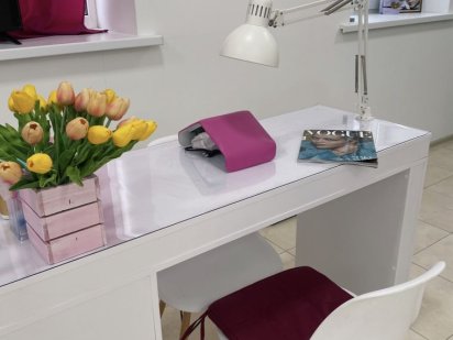 Оренда місце для майстра манікюра Васильків Васильков