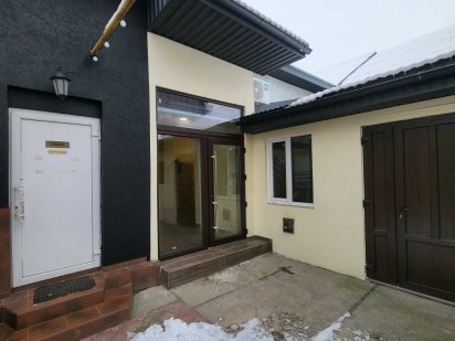 Оренда під БІЗНЕС 40кв.м. в центрі м.Виноградів (навпроти АТБ) Виноградов